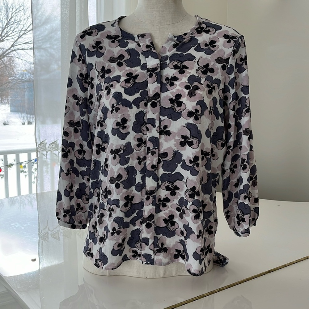 C & E floral top size medium